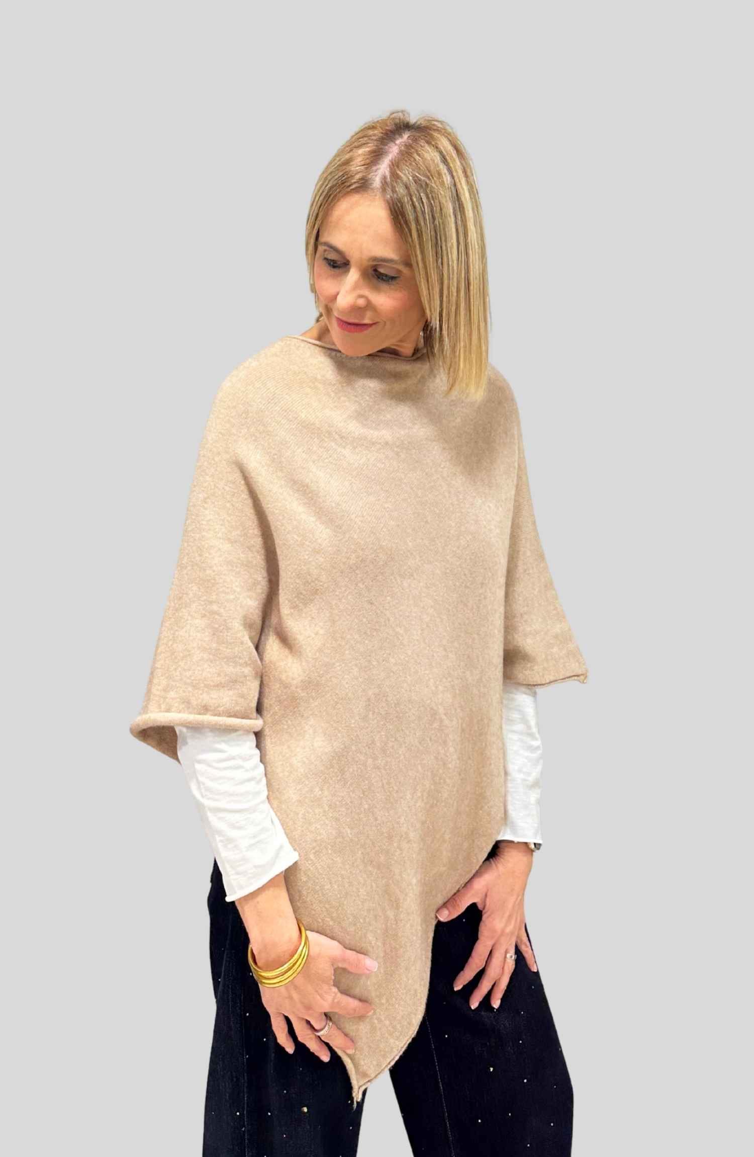 Image of Poncho París - Marrón Oscuro